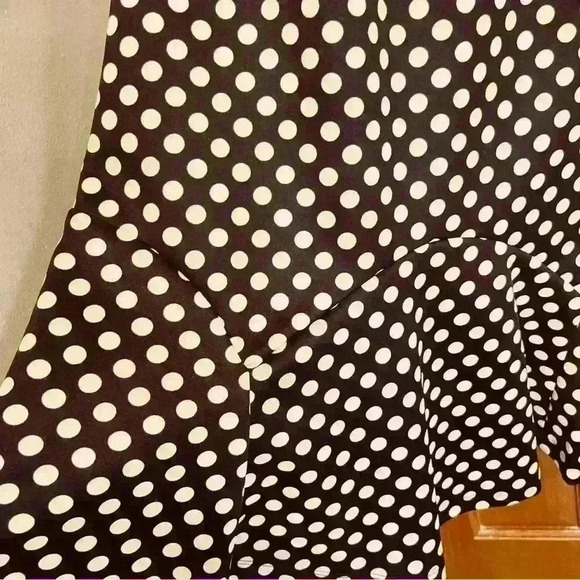 Shelby & Palmer Black and White Polka Dot Midi Dress - Picture 7 of 9
